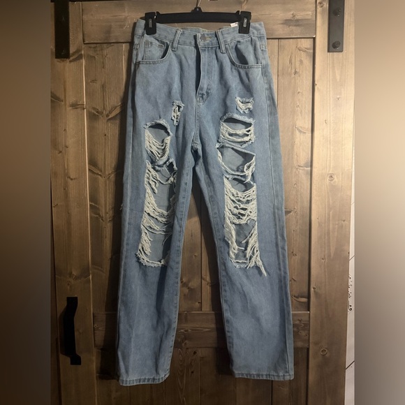 Denim - Distressed Jeans
